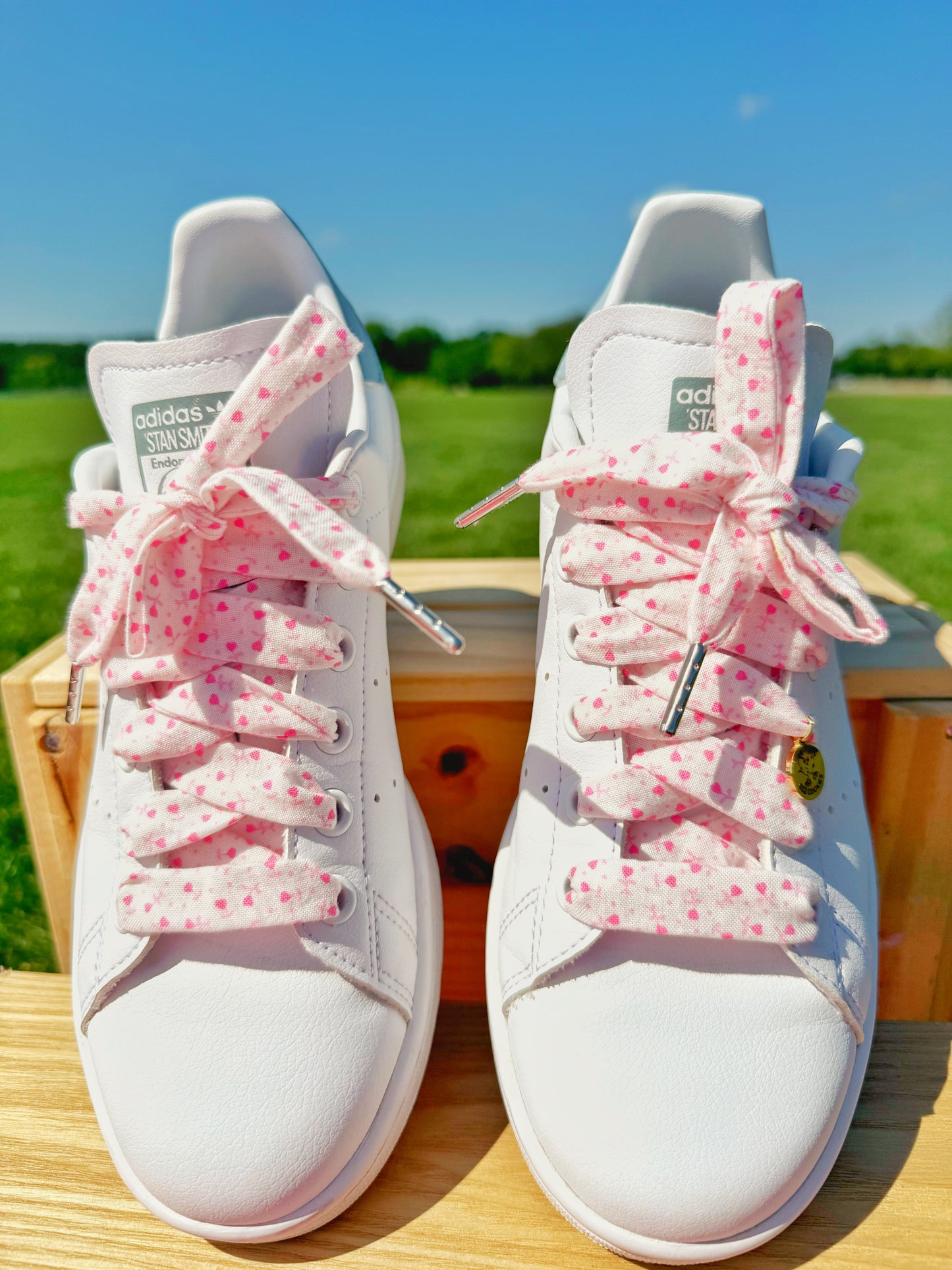 White with Pink Hearts Laces 🩷