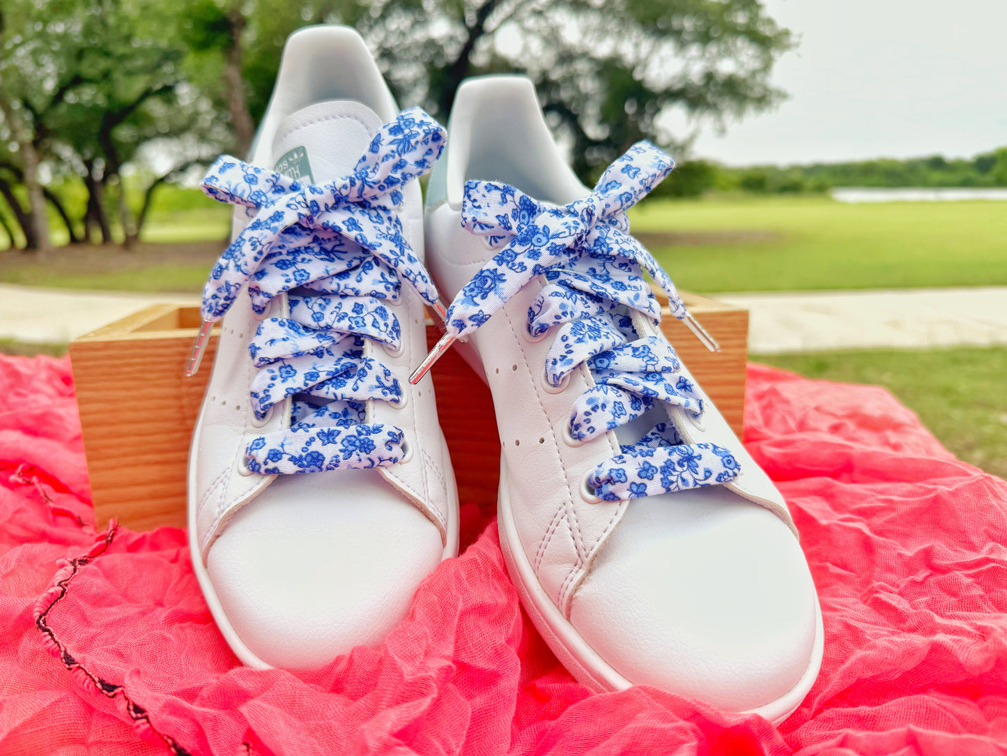 White Blue Flowers Laces