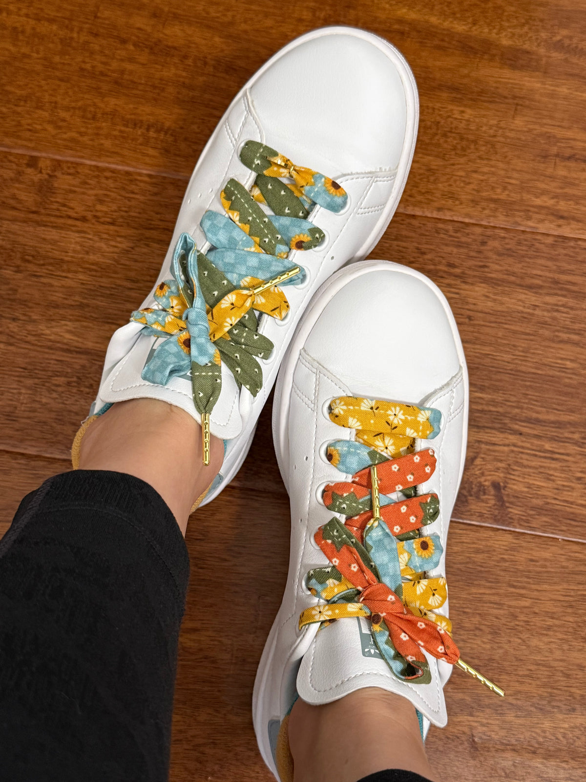 Crisp Harvest Laces