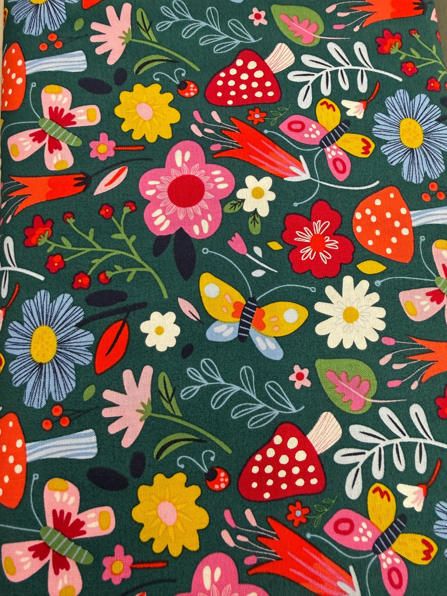 Green Field Flowers Laces